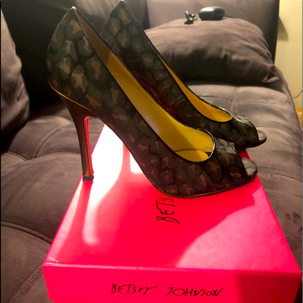 Ladies heels